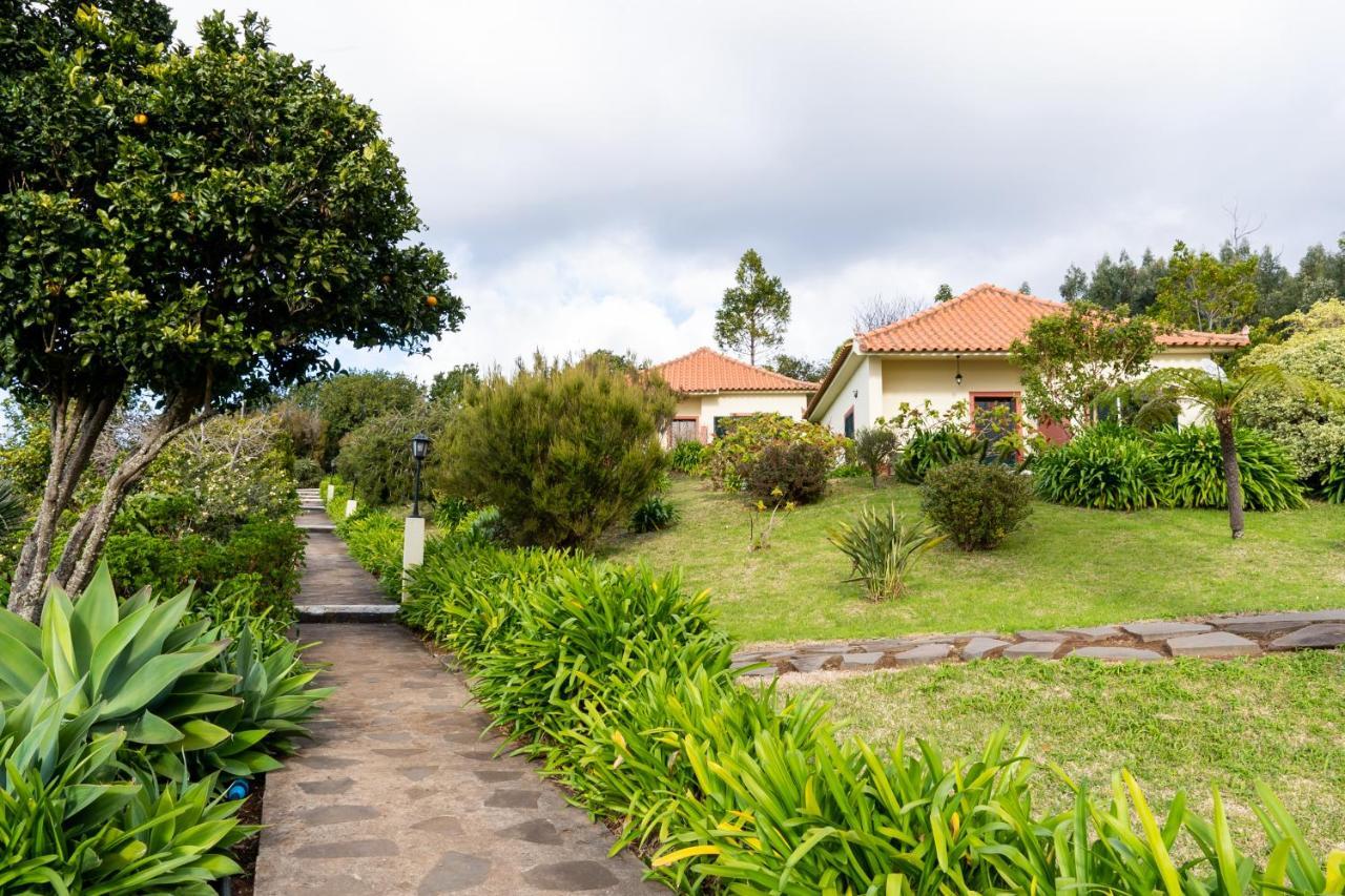 Bungalows Do Amparo Ponta do Pargo Exteriör bild